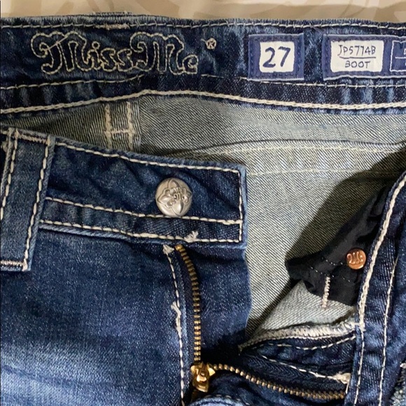 Miss Me Jeans - Picture 9 of 10